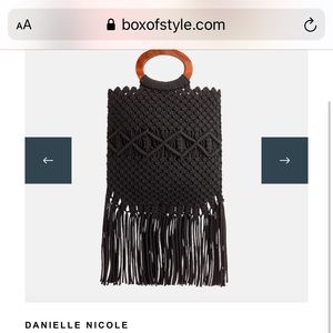 Crochet purse with wood handle